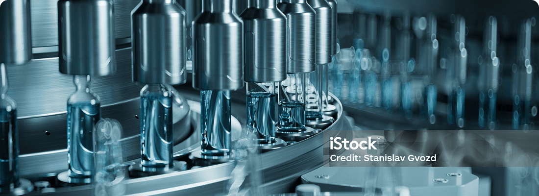 Industrial production line with glass vials